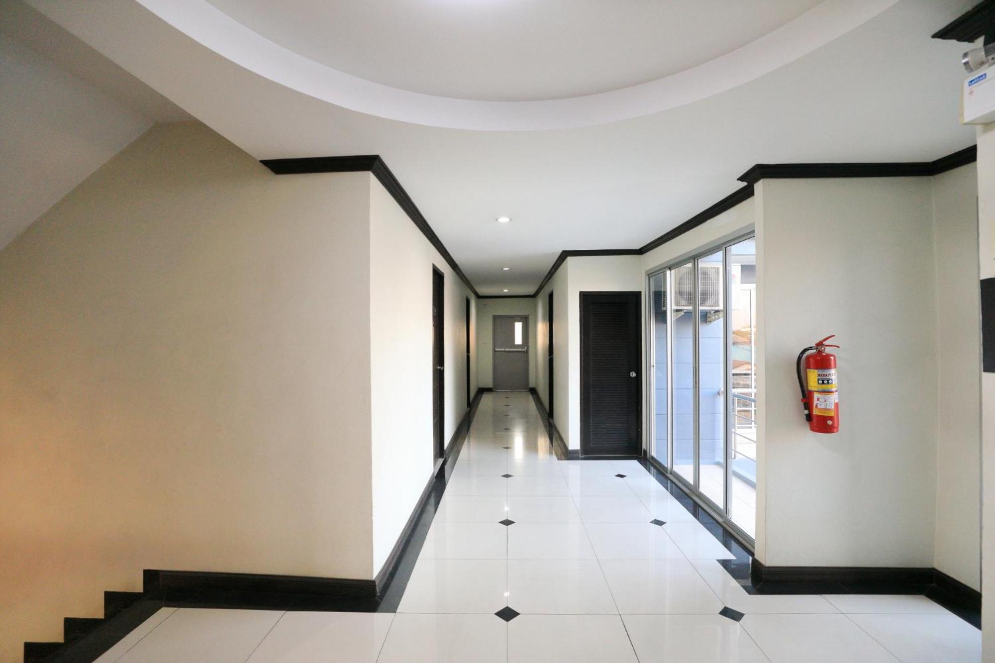 Triton Hotel Nakhonratchasima โรงแรมไททัน מראה חיצוני תמונה